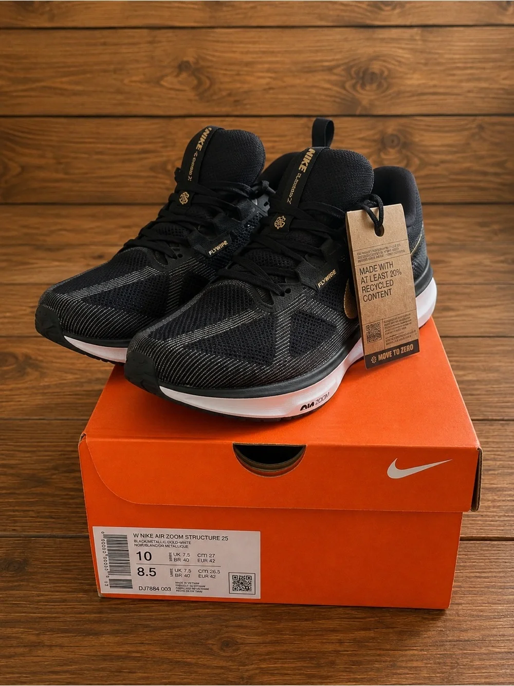 Nike Structure 25 Running Shoes Women’s 10 NWT Black Gold Stability Sneakers